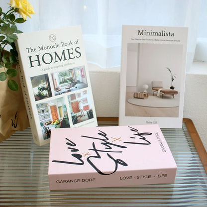 📚 Luxury Decorative Books